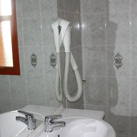 Semesterbostad Villaggio Azalee *